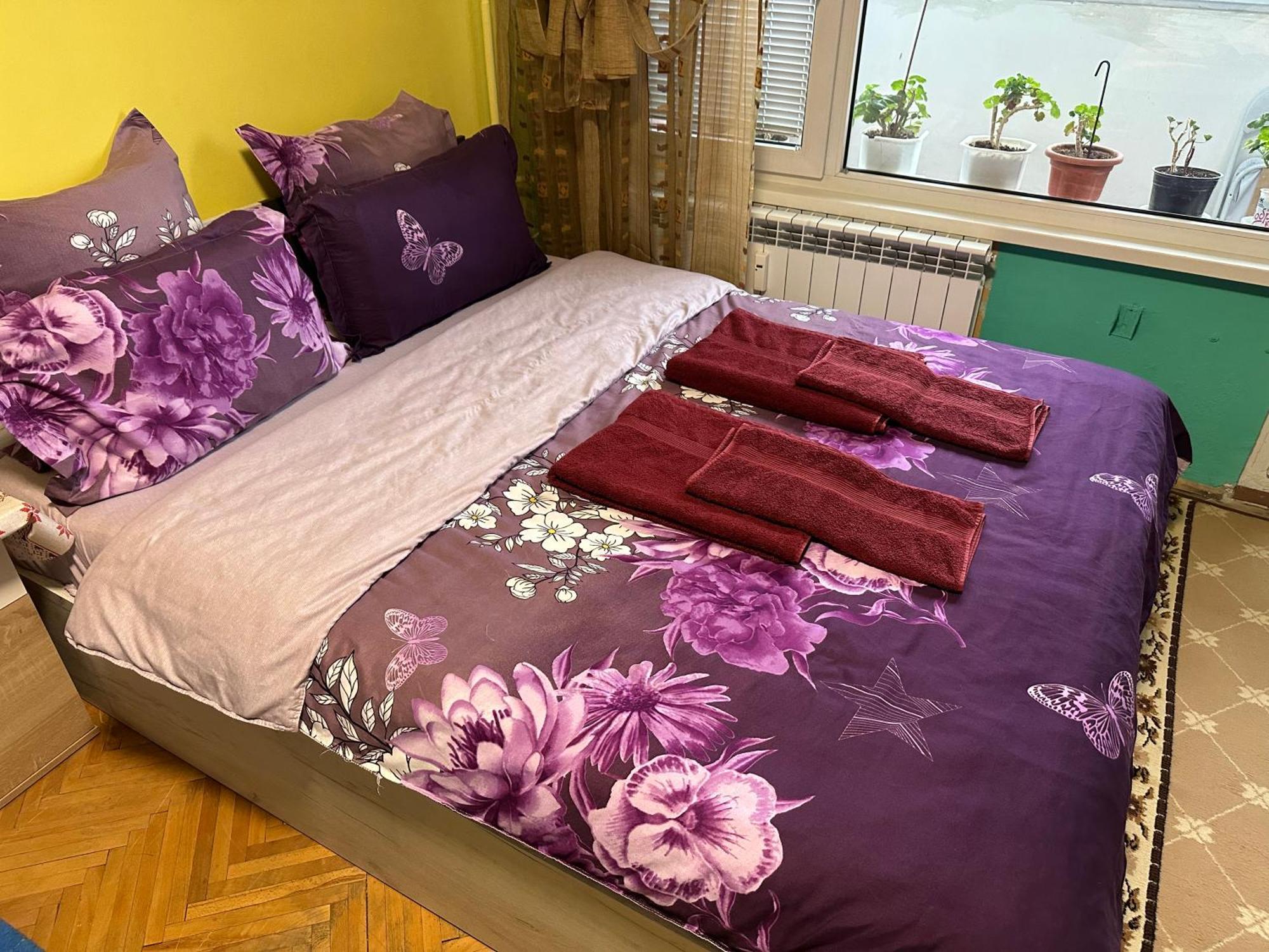 малък апартамент. Sleep And Fly. Apartment *